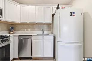 39 Union Street 402, Hackensack, NJ 07601 - Photo 13
