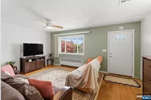 45 Ave B, Lodi, NJ 07644 - Photo 7