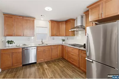 45 Avenue B, Lodi, NJ 07644 - Photo 9