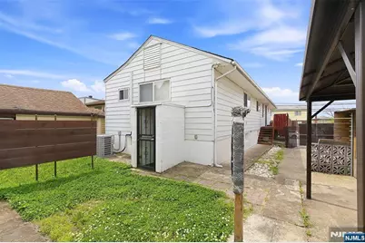 45 Avenue B, Lodi, NJ 07644 - Photo 27