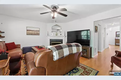 38 Lexington Lane E #E, West Milford, NJ 07480 - Photo 11