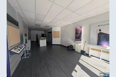 1070 Main, Passaic, NJ 07011 - Photo 3