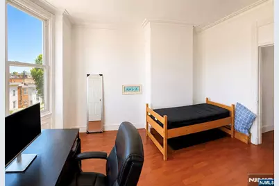 143 Hopkins Avenue, Jersey City, NJ 07306 - Photo 5
