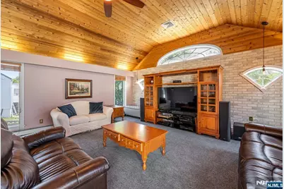 40 Walray Avenue, North Haledon, NJ 07508 - Photo 17