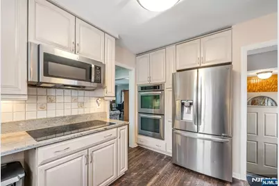40 Walray Avenue, North Haledon, NJ 07508 - Photo 11