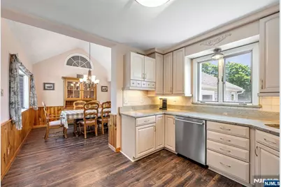 40 Walray Avenue, North Haledon, NJ 07508 - Photo 13