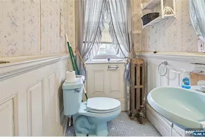 139 Aycrigg Avenue, Passaic, NJ 07055 - Photo 25