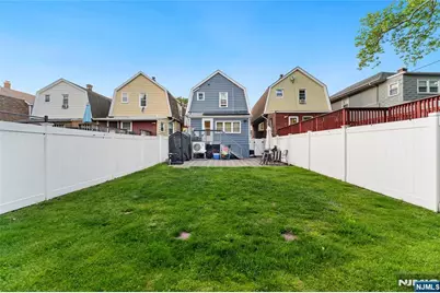 132 Jerome Place, Bloomfield, NJ 07003 - Photo 15