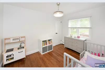 39-22 Vanore Drive, Fair Lawn, NJ 07410 - Photo 9