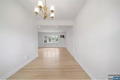 35-02 Linwood Road, Fair Lawn, NJ 07410 - Photo 5