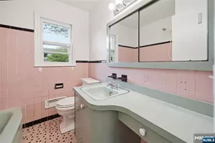 35-02 Linwood Rd, Fair Lawn, NJ 07410 - Photo 11