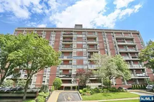 4 Horizon Road 1027, Fort Lee, NJ 07024 - Photo 1