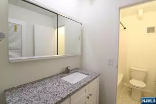 1600 Center Ave 1E, Fort Lee, NJ 07024 - Photo 19