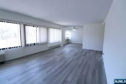 1600 Center Avenue 1E #1E, Fort Lee, NJ 07024 - Photo 11