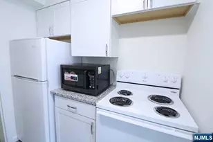 1600 Center Ave 1E, Fort Lee, NJ 07024 - Photo 7