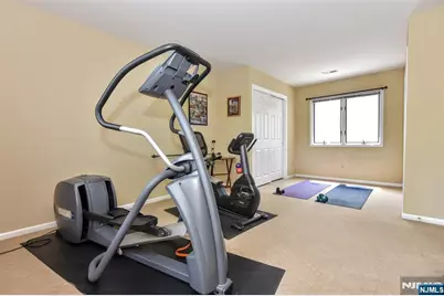 143 Fisher Road, Mahwah, NJ 07430 - Photo 27