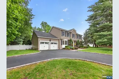 607 Poplar Road, River Vale Township, NJ 07675 - Photo 3