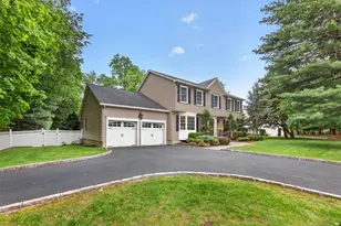 607 Poplar Rd, River Vale Township, NJ 07675 - Photo 3