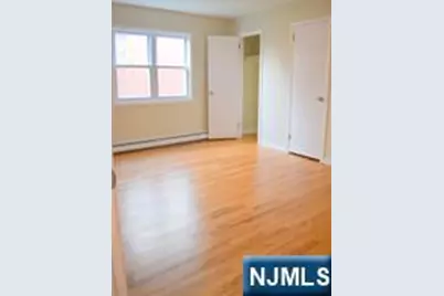 533 Roff Avenue 1st Fl. #1st fl., Palisades Park, NJ 07650 - Photo 7
