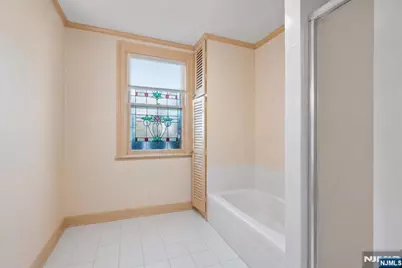 540 Highridge Avenue, Cliffside Park, NJ 07010 - Photo 25