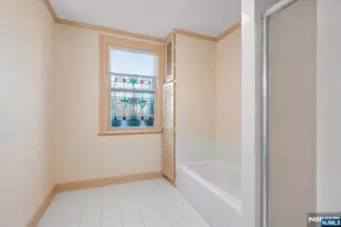 540 Highridge Ave, Cliffside Park, NJ 07010 - Photo 25