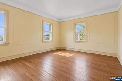 540 Highridge Avenue, Cliffside Park, NJ 07010 - Photo 27
