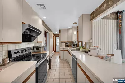 699 Shore Road, West Milford, NJ 07421 - Photo 19