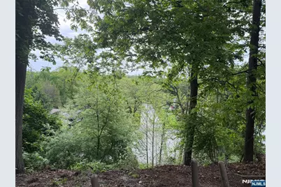 25 Carnot Avenue, Woodcliff Lake, NJ 07677 - Photo 5