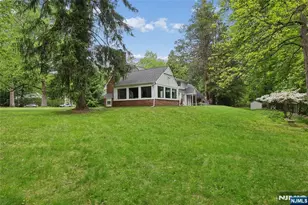 25 Carnot Ave, Woodcliff Lake, NJ 07677 - Photo 5