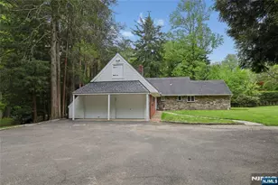 25 Carnot Ave, Woodcliff Lake, NJ 07677 - Photo 7