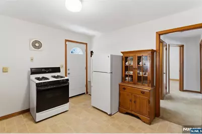 1017 E 27th Street, Paterson, NJ 07513 - Photo 9