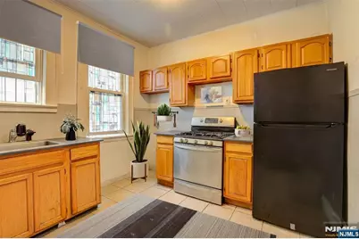 63 Carolina Avenue, Newark, NJ 07106 - Photo 17