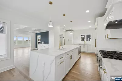 606 5th Street, Carlstadt, NJ 07072 - Photo 13