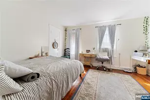 186 Oakwood Ave, Cliffside Park, NJ 07010 - Photo 17