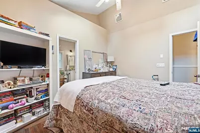 160 Ashland Avenue, Bloomfield, NJ 07003 - Photo 17