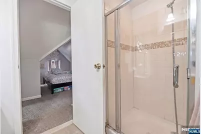 160 Ashland Avenue, Bloomfield, NJ 07003 - Photo 35