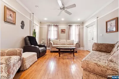 160 Ashland Avenue, Bloomfield, NJ 07003 - Photo 5