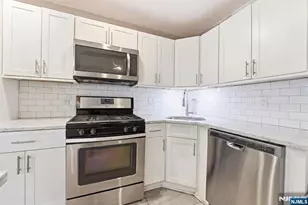 160 Ashland Ave, Bloomfield, NJ 07003 - Photo 9