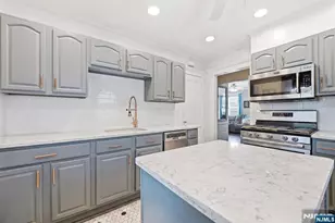 160 Ashland Ave, Bloomfield, NJ 07003 - Photo 21