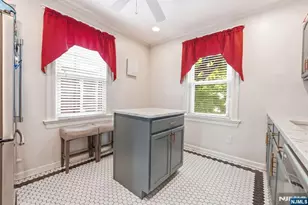 160 Ashland Ave, Bloomfield, NJ 07003 - Photo 23