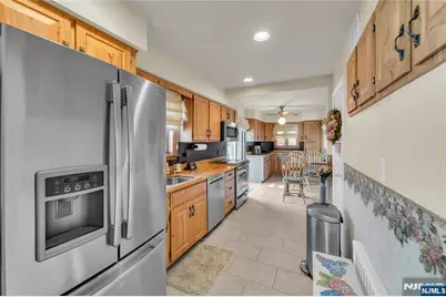 6 Jay Street, Old Tappan, NJ 07675 - Photo 13