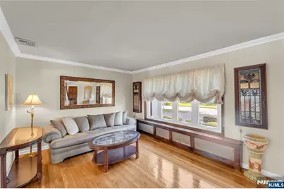 6 Jay Street, Old Tappan, NJ 07675 - Photo 5