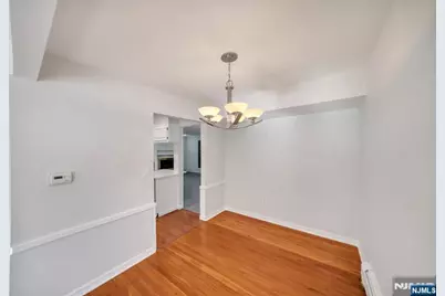 231 Hillside Avenue, Paramus, NJ 07652 - Photo 7