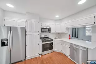231 Hillside Ave, Paramus, NJ 07652 - Photo 11