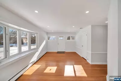 231 Hillside Avenue, Paramus, NJ 07652 - Photo 3