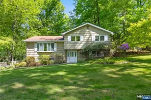 568 Stellman Rd, River Vale Township, NJ 07675 - Photo 25
