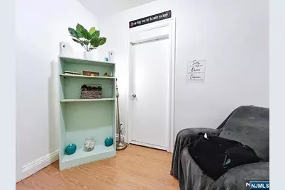 298 Princeton Avenue, Jersey City, NJ 07305 - Photo 29