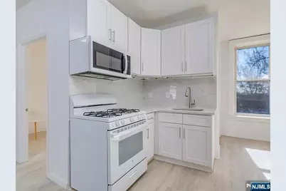 298 Princeton Avenue, Jersey City, NJ 07305 - Photo 19
