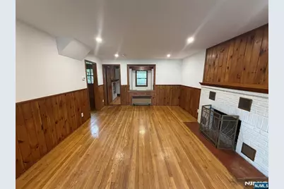 323 Bridge Plaza, Fort Lee, NJ 07024 - Photo 7