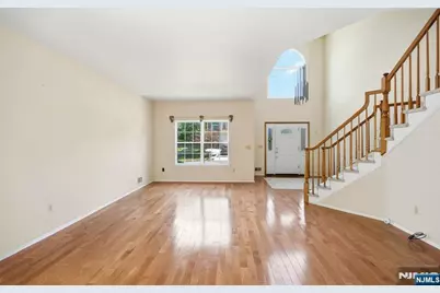 19 Colmart Way, Bridgewater, NJ 08807 - Photo 5